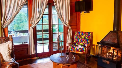 Senior Suite | Living area