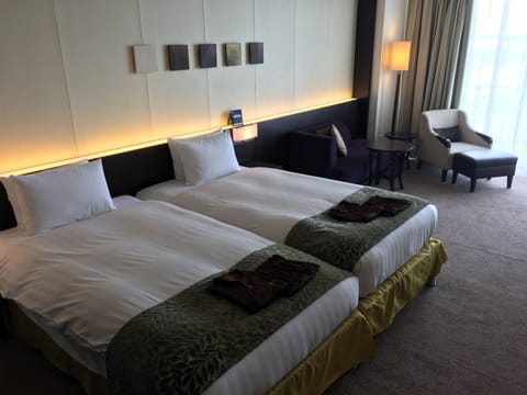 Western Style Room with View Bath, Non Smoking | In-room safe, free WiFi, bed sheets