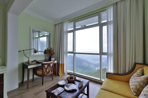 Tropic Green Room with Mountain view | 1 bedroom, Egyptian cotton sheets, premium bedding, minibar