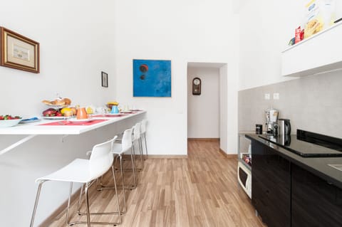 Daily buffet breakfast for a fee