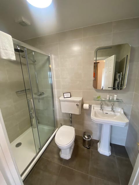 Double Room, Ensuite, Sea View (1) | Bathroom