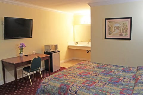 Double Room | Free WiFi, bed sheets