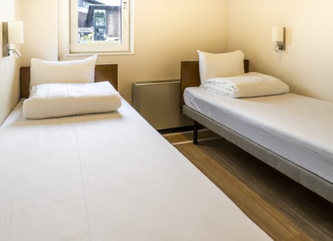 Double or Twin Room, Non Smoking | In-room safe, desk, free WiFi, bed sheets