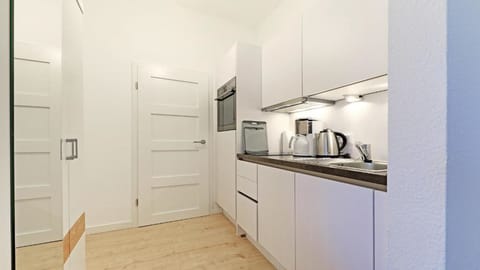 Superior Apartment, 1 Bedroom, Kitchen, River View | Private kitchen