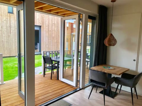 Apartment | Dining
