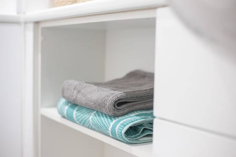 Studio, Non Smoking | Bathroom