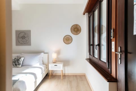 Classic Room, Patio | Down comforters, iron/ironing board, free WiFi