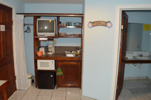 Comfort Room, 1 Bedroom, Pool View, Annex Building | Private kitchenette | Microwave, stovetop, coffee/tea maker, toaster