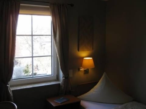 Standard Single Room | Desk, laptop workspace, rollaway beds, free WiFi