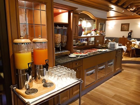Daily buffet breakfast (EUR 15 per person)