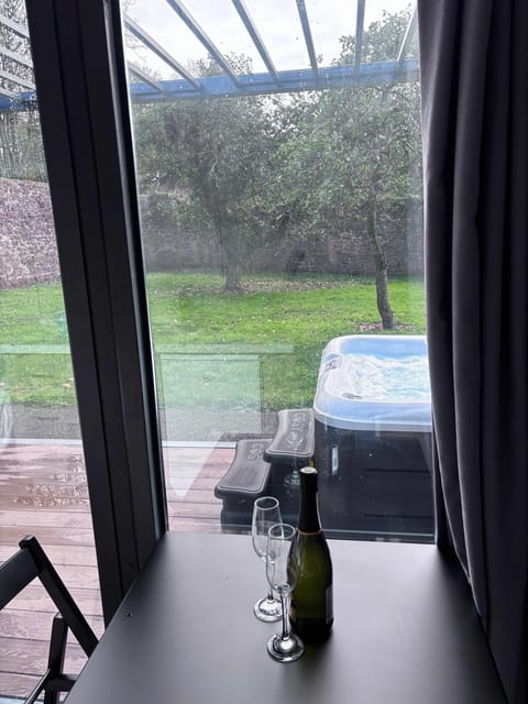 Studio | 1 bedroom, Internet