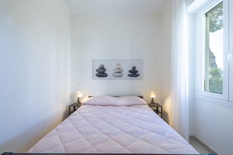 Apartment, 2 Bedrooms, Pets Allowed, Beach View | Iron/ironing board, free WiFi