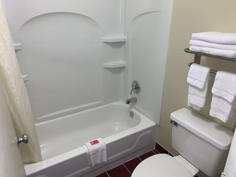 Combined shower/tub, deep soaking tub, free toiletries, hair dryer