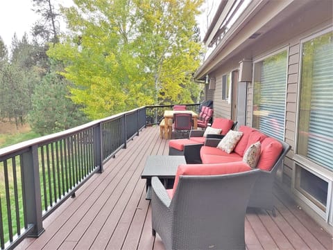 House, 3 Bedrooms | Property grounds