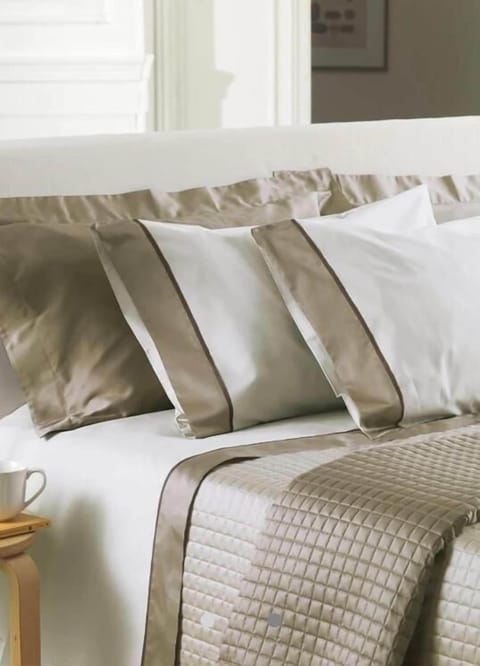 Iron/ironing board, free WiFi