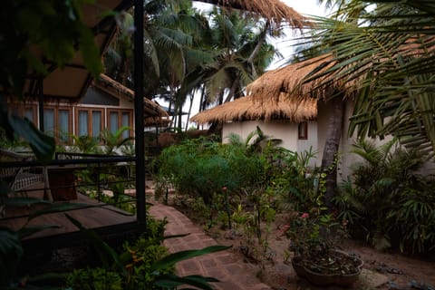 Private Garden Beach Cottage | Premium bedding, Select Comfort beds, in-room safe