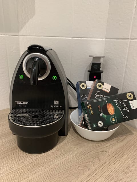 Comfort Condo, 1 King Bed, Kitchen, Mountain View | Private kitchen