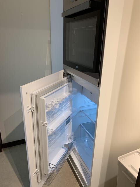 Comfort Condo, 1 King Bed, Kitchen, Mountain View | Private kitchen