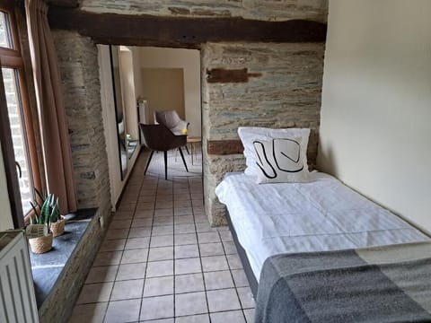 Classic Triple Room | Free WiFi, bed sheets