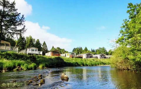 Cabin, 3 Bedrooms, Smoking, Balcony | Property grounds