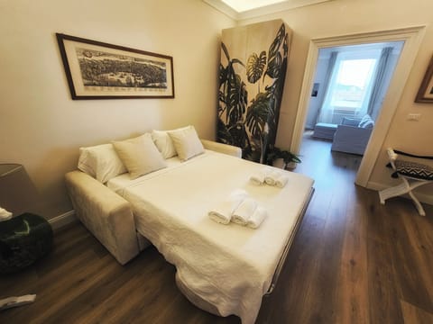 Deluxe Suite, Harbor View | Free WiFi, wheelchair access