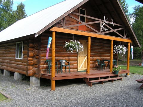 Kodiak Cabin | Front of property