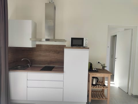 Fior di Loto | Private kitchen | Espresso maker, coffee/tea maker, electric kettle