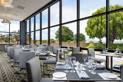 Breakfast served, American cuisine