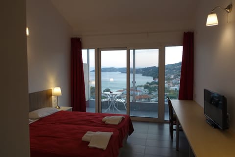 Double or Twin Room, Balcony, Sea View | Premium bedding, pillowtop beds, minibar, in-room safe