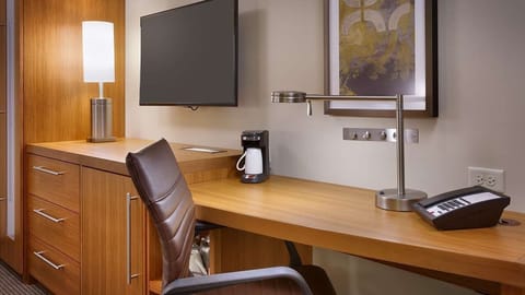 In-room safe, desk, laptop workspace, iron/ironing board