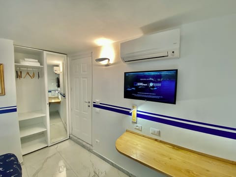 Standard Double Room, 1 Queen Bed, Non Smoking, Air conditioning | In-room safe, individually furnished, desk, laptop workspace