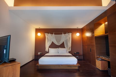 Villa, 2 Bedrooms, Private Pool (Daily Afternoon Tea) | Minibar, in-room safe, desk, soundproofing