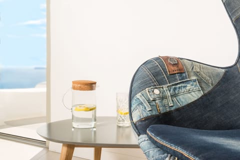 Elite Suite, 1 Bedroom, Private Pool, Sea View (Caldera View) | In-room safe, iron/ironing board, free WiFi, bed sheets