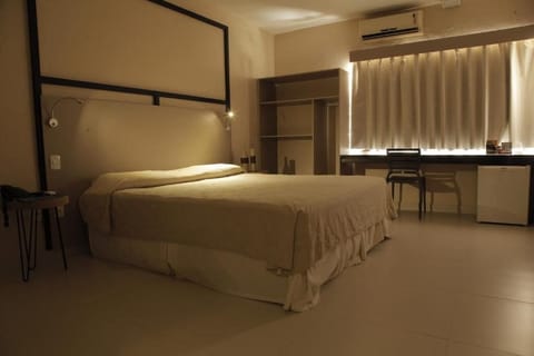 Superior Single Room | Minibar, desk, blackout drapes, free WiFi