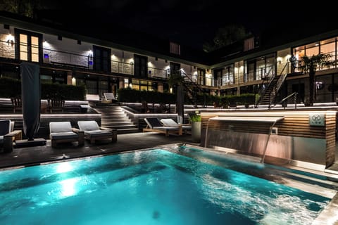 Wellness Junior Suite | Pillowtop beds, in-room safe, desk, laptop workspace