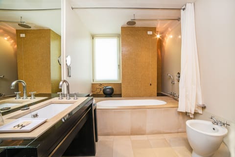 Superior Double Room, Sea View | Bathroom | Separate tub and shower, hair dryer, bathrobes, slippers