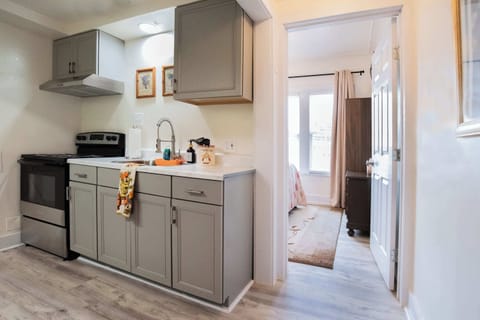 Apartment, Multiple Beds, Kitchen (Mariposa Coral) | Private kitchen