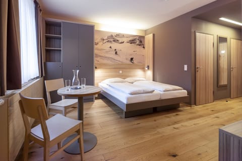 Family Room with 2 bedrooms | Premium bedding, in-room safe, desk, blackout drapes