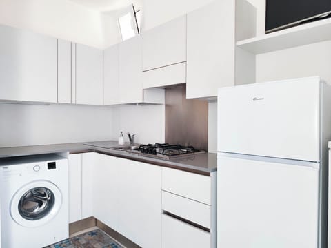 Studio, Multiple Bedrooms, Balcony, City View | Interior