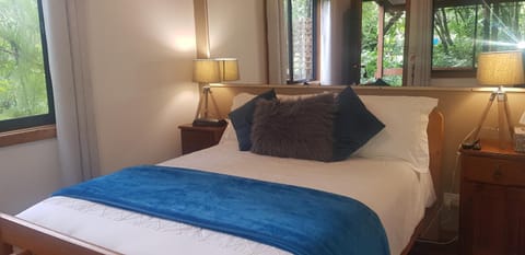 Deluxe Double Room | Free WiFi, bed sheets