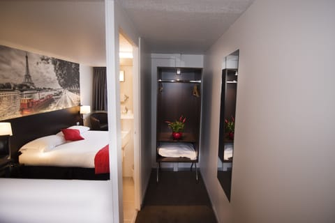 Double Room | Desk, free cribs/infant beds, free WiFi