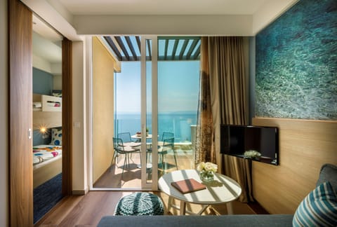 Suite for 2+2 Seaview - Maro Suites | Minibar, in-room safe, desk, blackout drapes