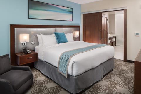 Premium bedding, pillowtop beds, in-room safe, desk