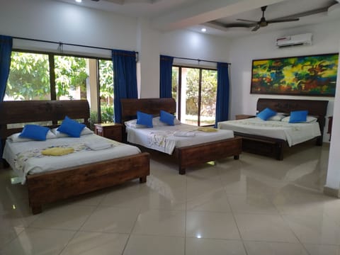 Family Room (8 guests) | Premium bedding, minibar, in-room safe, free WiFi