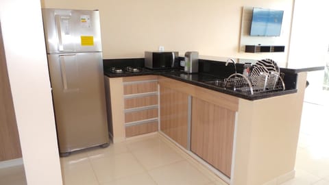 Loft | Private kitchenette | Full-size fridge, microwave, stovetop, cookware/dishes/utensils