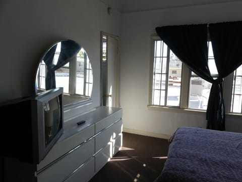 Standard Double Room | Free WiFi, bed sheets