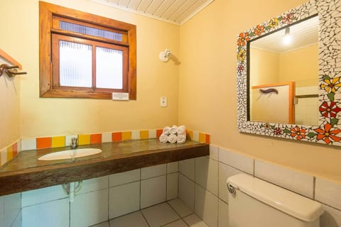 Double Room | Bathroom amenities | Shower, free toiletries, hair dryer, towels