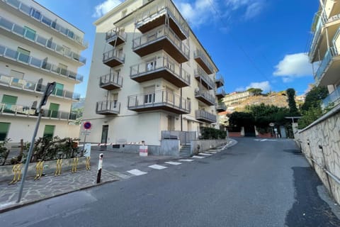 Family Studio, Sea Facing (Vespucci Studio - Next to the Sea) | Exterior