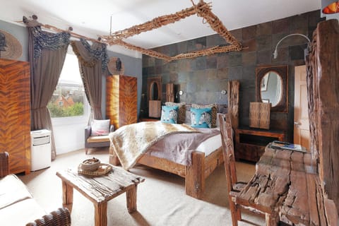 Room (Out of Africa) | Egyptian cotton sheets, premium bedding, individually decorated