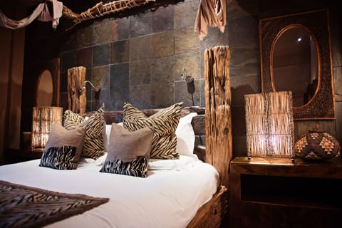 Room (Out of Africa) | Egyptian cotton sheets, premium bedding, individually decorated